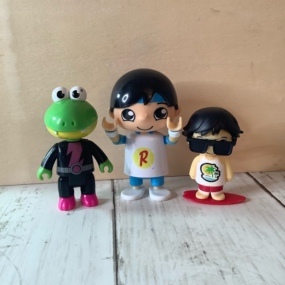 Ryan’s World Action Figures Lot Of (3)